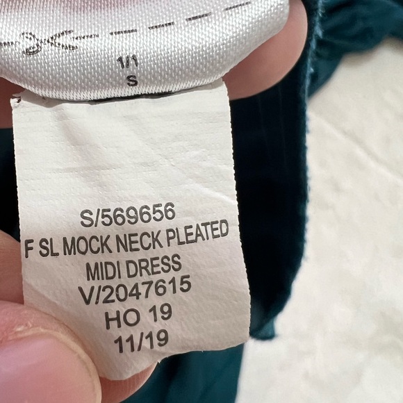 Banana Republic Elegant Teal Sleeveless Pleated Dress size S - Picture 5 of 11